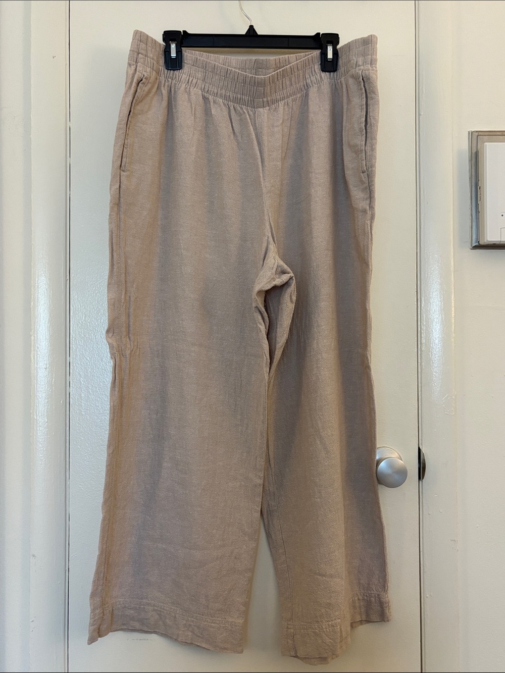 Old Navy Wide-Leg Linen Pants in Light Taupe